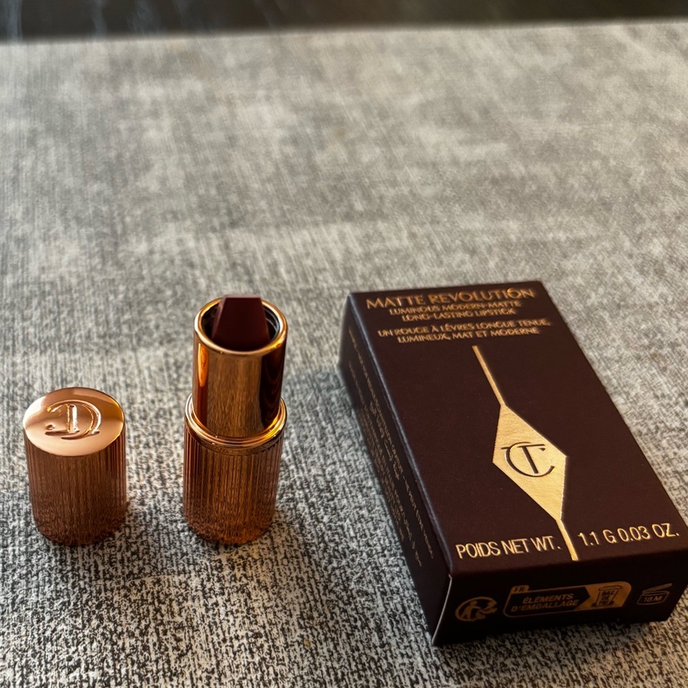 5 items x $25 Charlotte Tilbury mini pillow talk  Lipstick NEW - Picture 3 of 5
